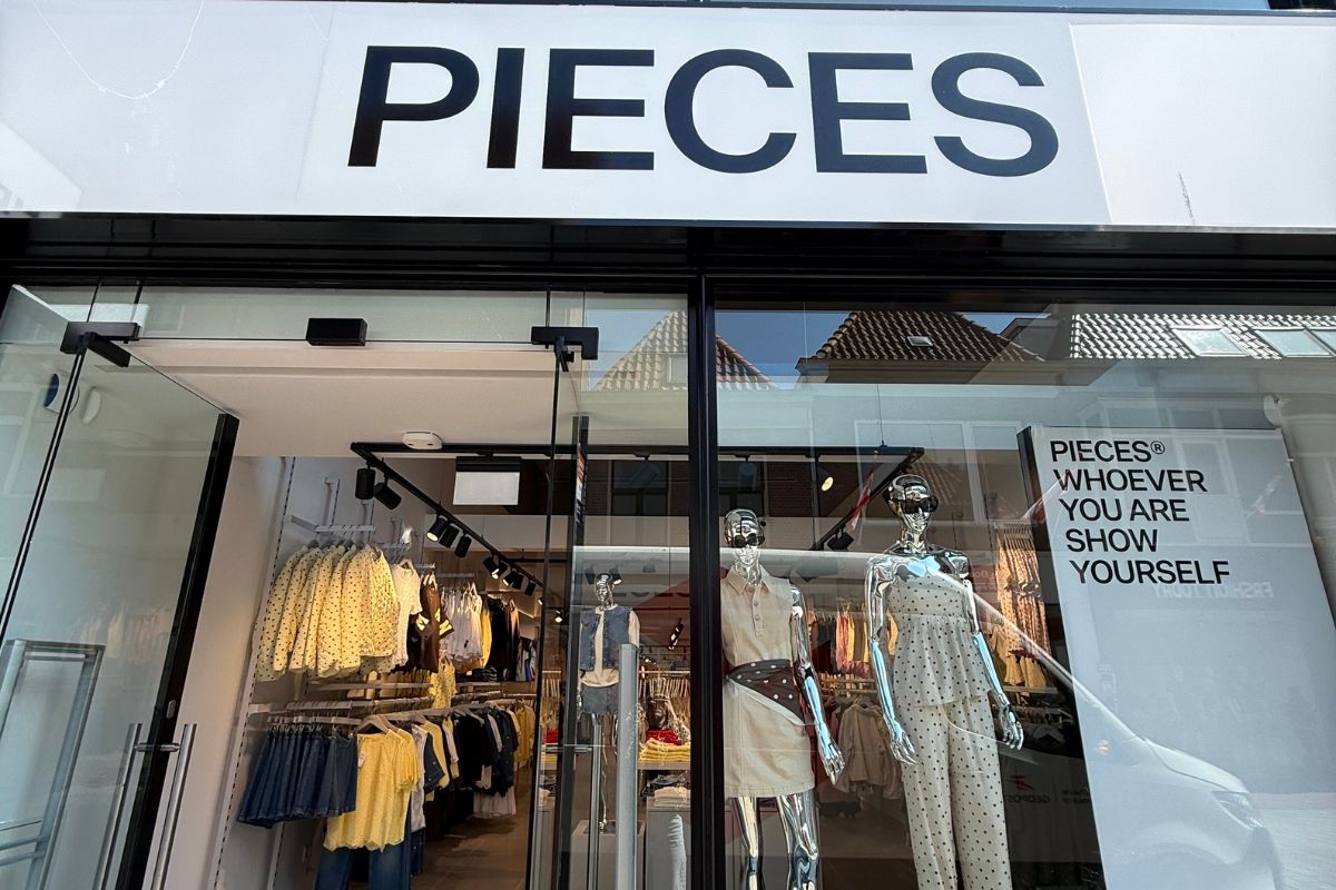 PIECES